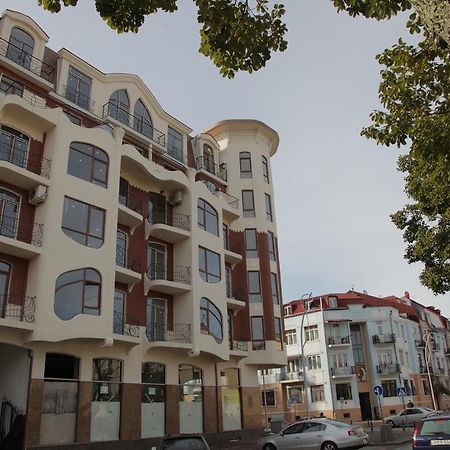 Apartment With Summer Terrace Батуми Номер фото
