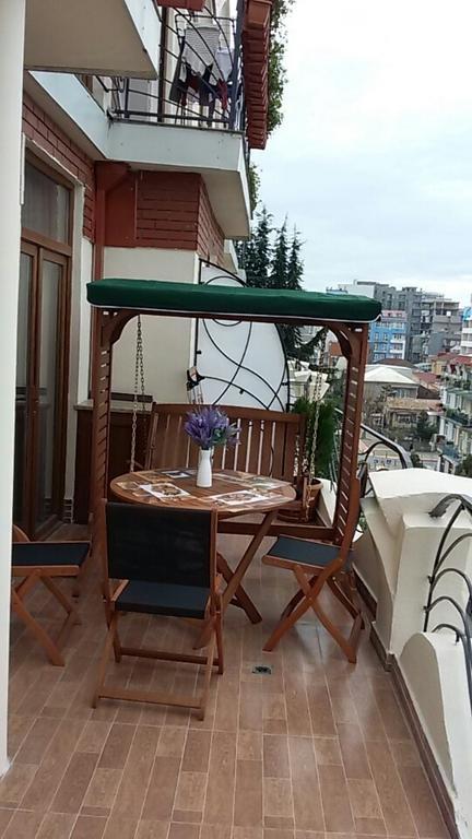 Apartment With Summer Terrace Батуми Номер фото