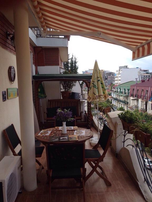 Apartment With Summer Terrace Батуми Номер фото