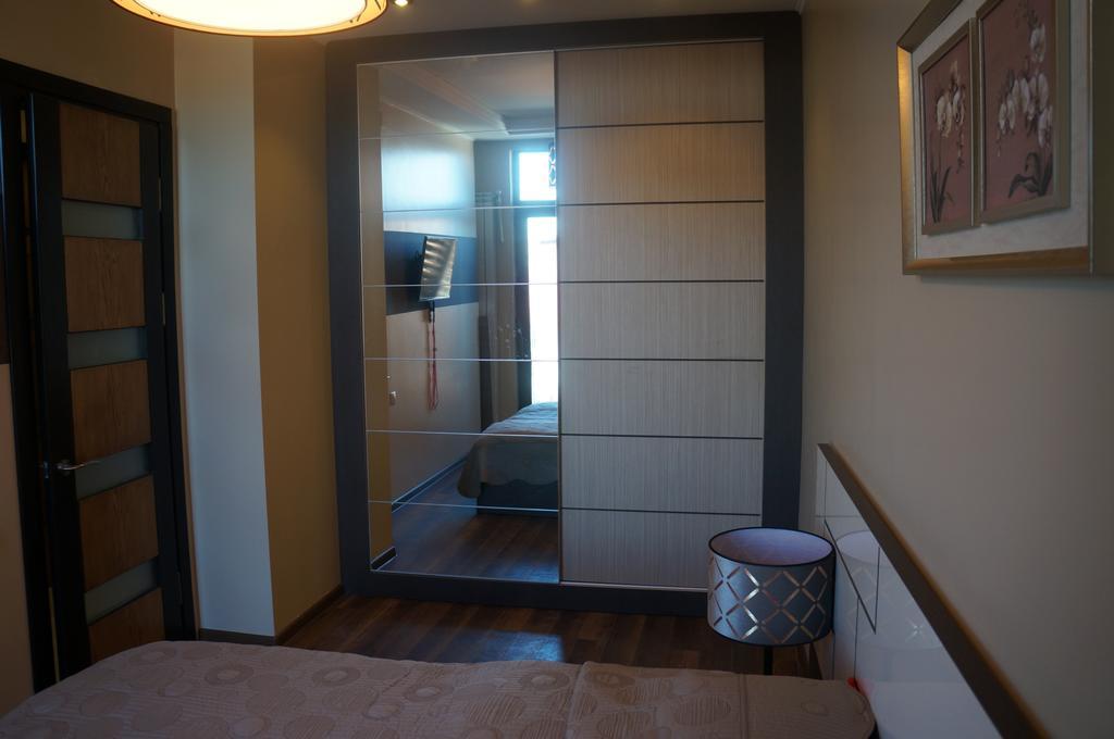 Apartment With Summer Terrace Батуми Номер фото