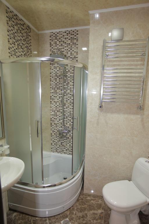 Apartment With Summer Terrace Батуми Номер фото